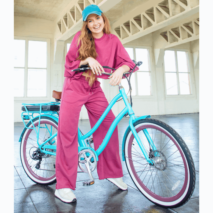 EVRY_journey_500W_Woman_in_Doors