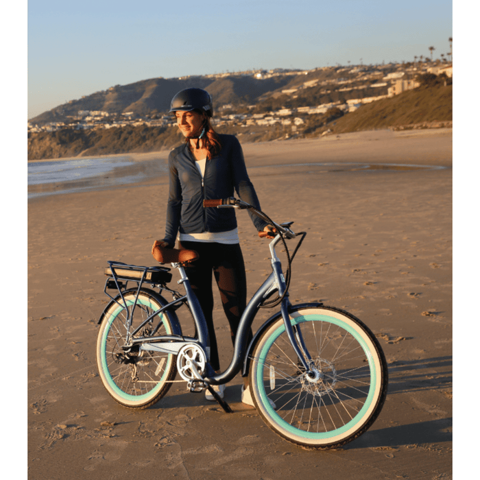 Simple_Step-Thru_500W_Woman_at_the_Beach