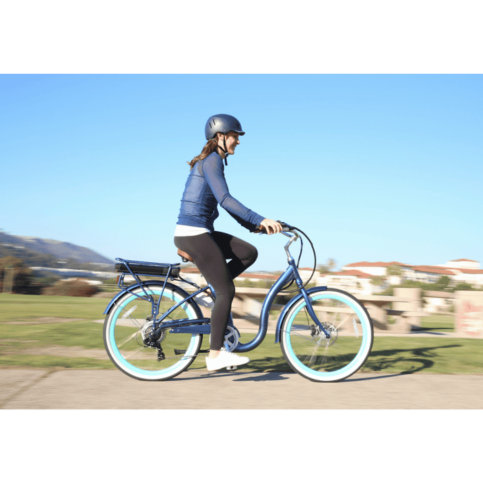 Simple_Step-Thru_500W_at_the_Countryside