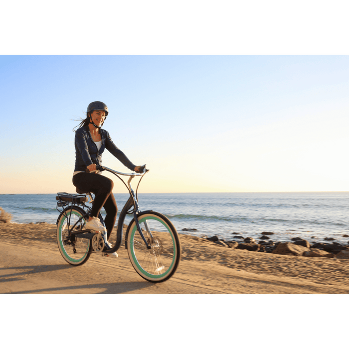 Simple_Step-Thru_500W_Woman_Riding_at_the_Seaside_Road