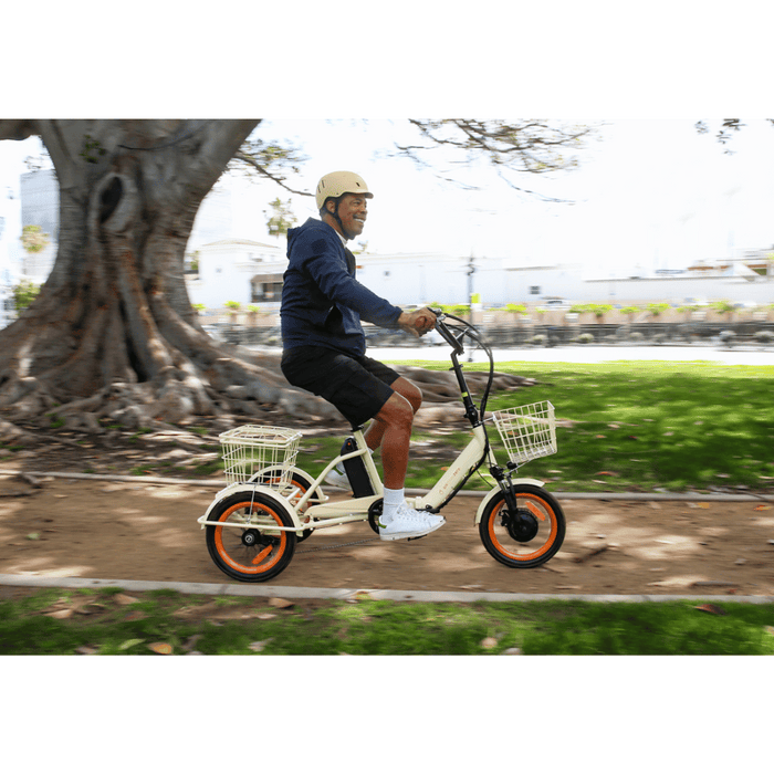 Man_Riding_in_Easy_Transit_750W_Folding_Electric_Trike_on_the_Street_2