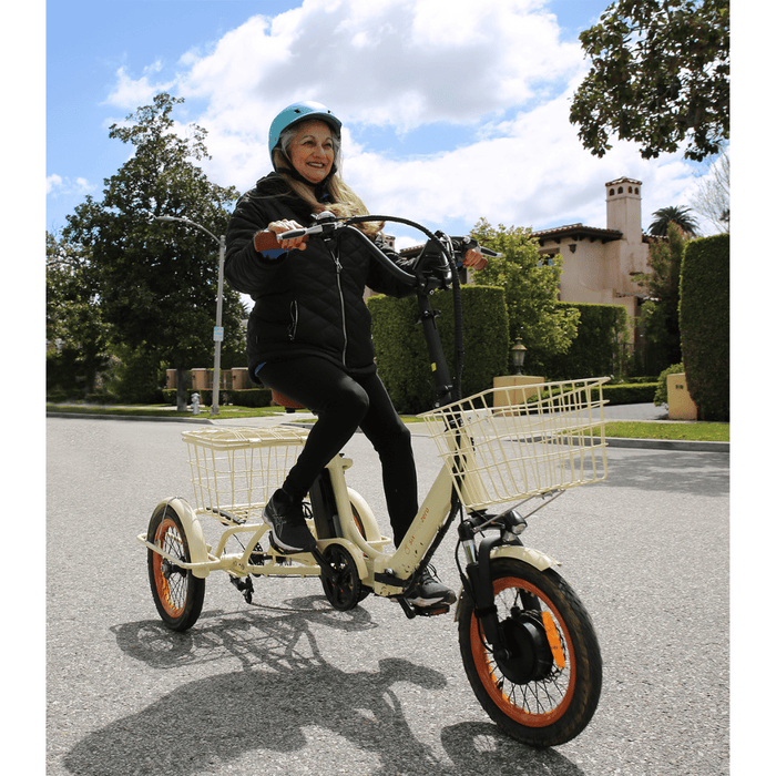 Woman_in_Easy_Transit_750W_Folding_Electric_Trike_on_the_Street